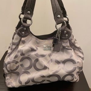 Coach purse w wallet